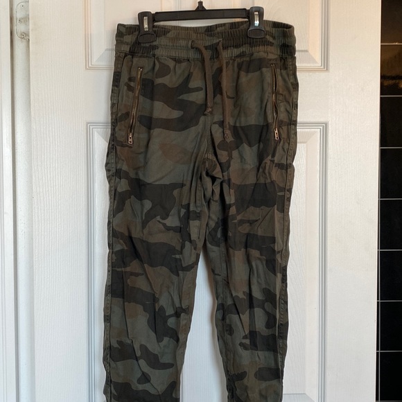 TNA camo joggers - Picture 2 of 6